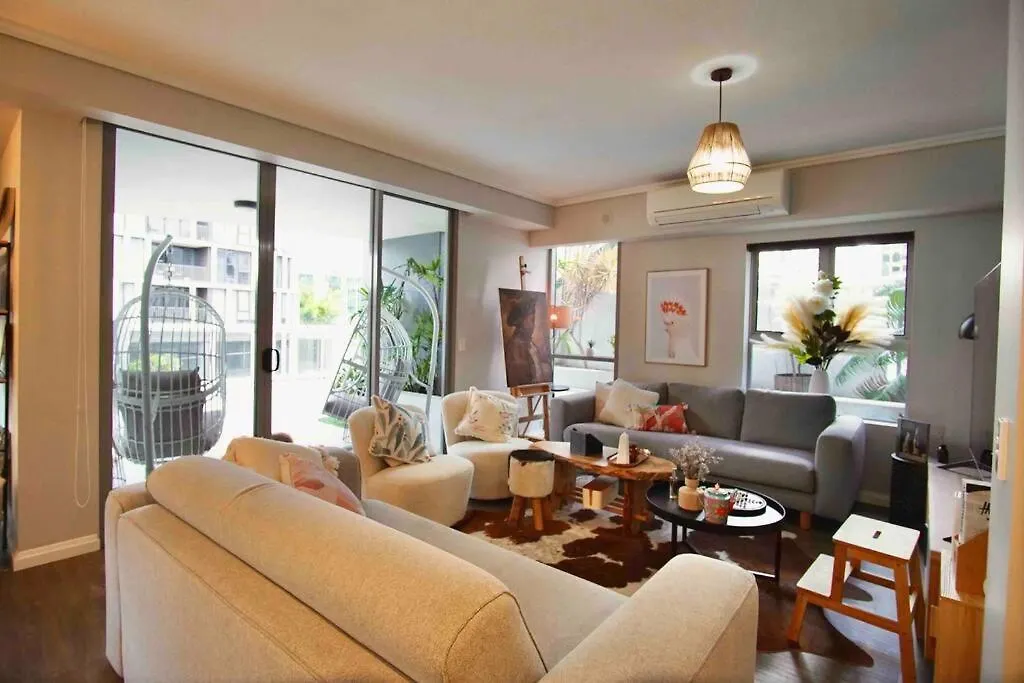 Pet Friendly St Johns Apartment 3 Bed 2 Bath 2 Carpark Brisbane Cbd 0*,